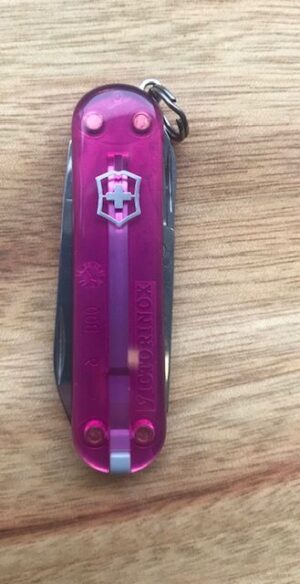 Victorinox Classic pink transparent