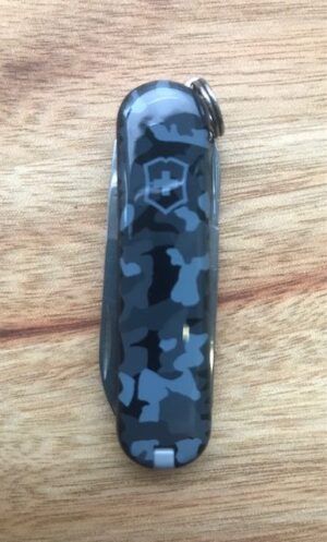 Victorinox Classic Navy