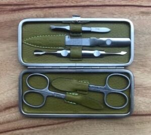 DREITURM Manicure grün